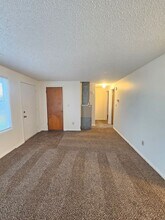 1104-1106 S Grand Dr in Moses Lake, WA - Building Photo - Building Photo