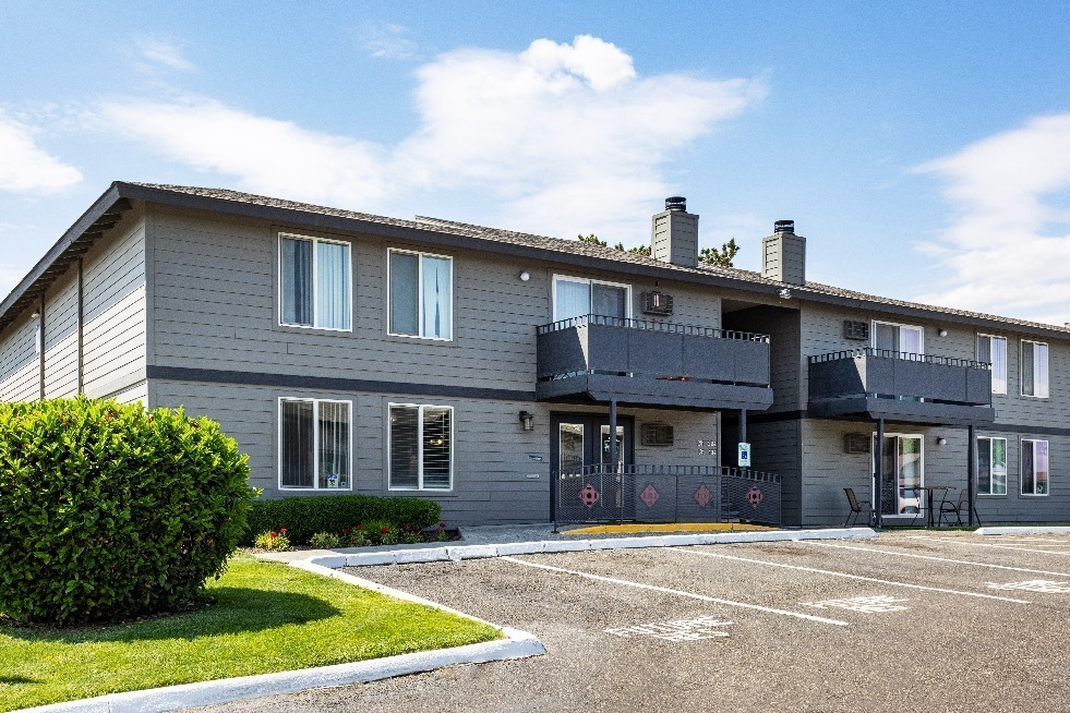 Highlander Apartments in Kennewick, WA - Foto de edificio