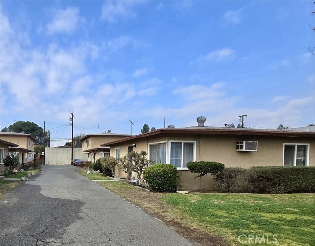 property at 321 N Beverly Ct