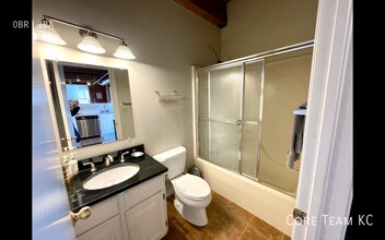 706 Broadway Blvd in Kansas City, MO - Building Photo - Building Photo