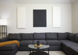 5019 Topaz Bnd in San Antonio, TX - Building Photo - Building Photo