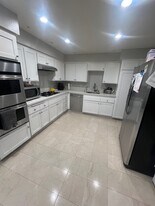 1220 Manning Ave in Los Angeles, CA - Building Photo