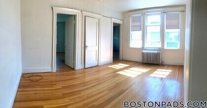 1634-1640 Commonwealth Ave in Boston, MA - Building Photo - Building Photo