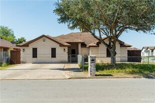 8 E Ivy Ave in Hidalgo, TX - Building Photo