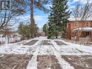 265 College St in Cobourg, ON - Building Photo - Building Photo