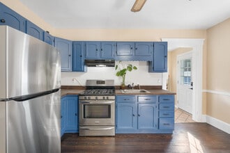 304 Fairview Ave in Hamden, CT - Building Photo - Building Photo