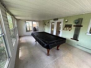 2909 Cedaridge Dr in Tampa, FL - Foto de edificio - Building Photo