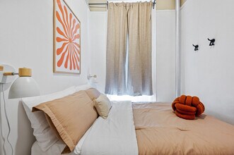 459 W 46th St in New York, NY - Building Photo - Building Photo