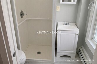 254 Elm St in Bangor, ME - Building Photo - Building Photo