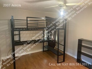 2007 Akron Ave in Lubbock, TX - Building Photo - Building Photo