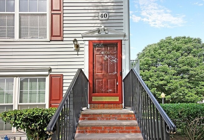 4006 Riddle Ct in Bridgewater, NJ - Building Photo - Building Photo