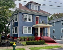 121 Rutherglen Ave in Providence, RI - Building Photo