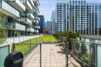 659 W Randolph St in Chicago, IL - Building Photo - Building Photo