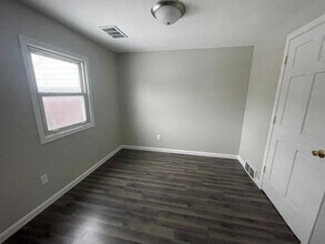 335 Eldora Rd in Hudson, IA - Building Photo - Building Photo