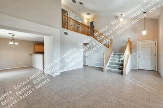 2427 W Waterway Pl in Tucson, AZ - Foto de edificio - Building Photo