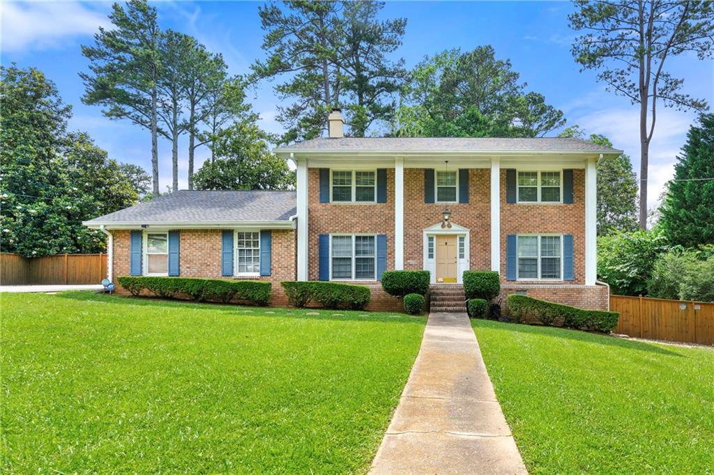 5100 Mt Vernon Way in Dunwoody, GA - Building Photo