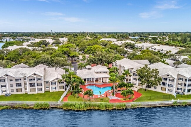property at 2831 N Oakland Forest Dr