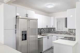Olas Azules in North Miami Beach, FL - Building Photo