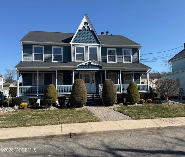 property at 7 Clinton St