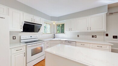 3393 Cromwell Rd in Ann Arbor, MI - Building Photo - Building Photo