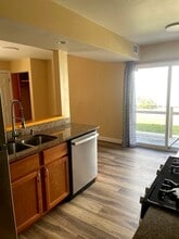 674 Cleo Ct in Wheeling, IL - Building Photo - Building Photo