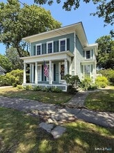 21 High St in Clinton, CT - Building Photo - Building Photo