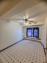 3277 S 10th St in Milwaukee, WI - Building Photo - Building Photo