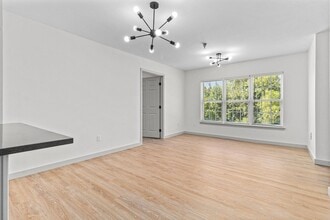 The Raphael - Beautifully Renovated! in Jonesboro, AR - Building Photo - Building Photo