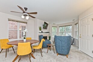 1156 N Howe St in Chicago, IL - Building Photo