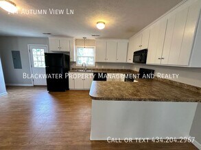 144 Autumn View Ln in Madison Heights, VA - Building Photo - Building Photo