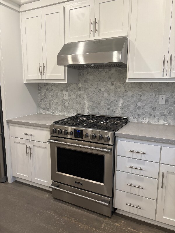 392 Line St in Hayward, CA - Foto de edificio - Building Photo