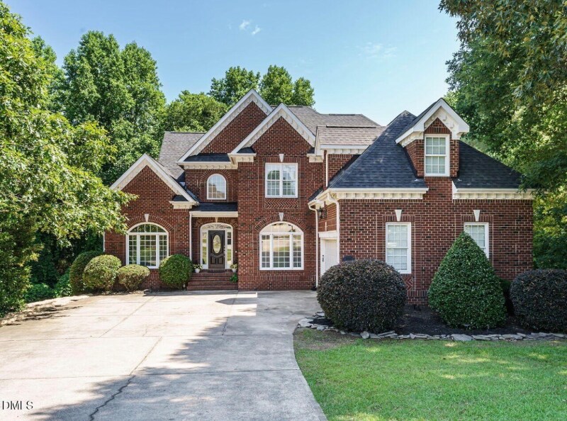 230 Paula Dr in Angier, NC - Foto de edificio