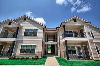 The Corridor Apartments in Shreveport, LA - Building Photo - Building Photo