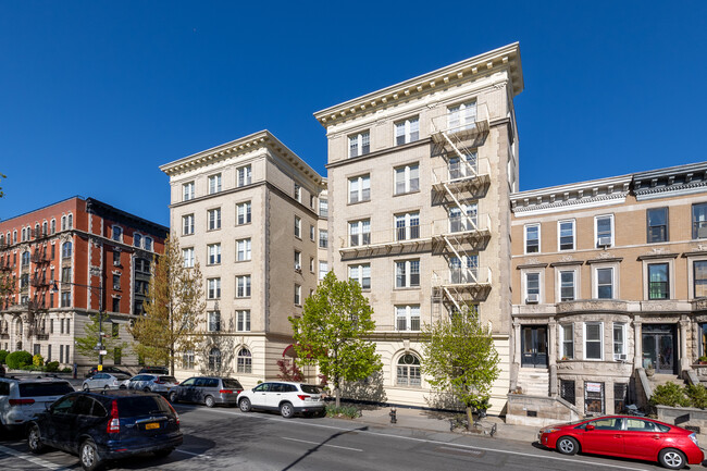 123 Prospect Park West in Brooklyn, NY - Building Photo - Building Photo