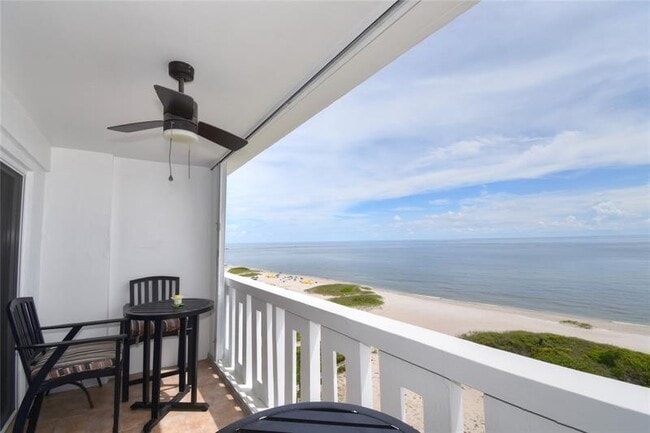 1012 N Ocean Blvd in Pompano Beach, FL - Building Photo - Building Photo