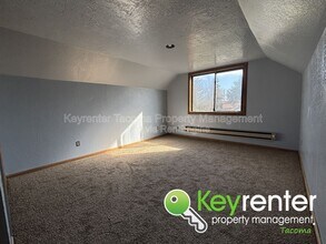 1541 S Ridgewood Ave in Tacoma, WA - Building Photo - Building Photo