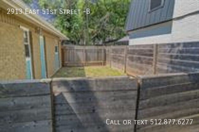 2913 E 51st St in Austin, TX - Building Photo - Building Photo