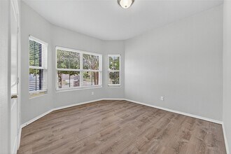 1928 Velarde Rd, Unit A in Fort Worth, TX - Foto de edificio - Building Photo