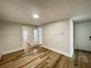 53 Pennacook St in Manchester, NH - Building Photo - Building Photo