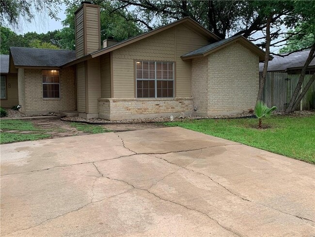 property at 8009 Clydesdale Dr