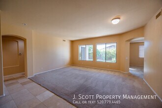 18462 W Western Star Blvd in Goodyear, AZ - Building Photo - Building Photo