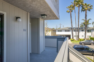 Westbay Apartments in Costa Mesa, CA - Building Photo - Building Photo