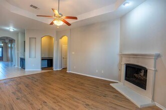 1605 Lake Pine Dr in Little Elm, TX - Building Photo - Building Photo