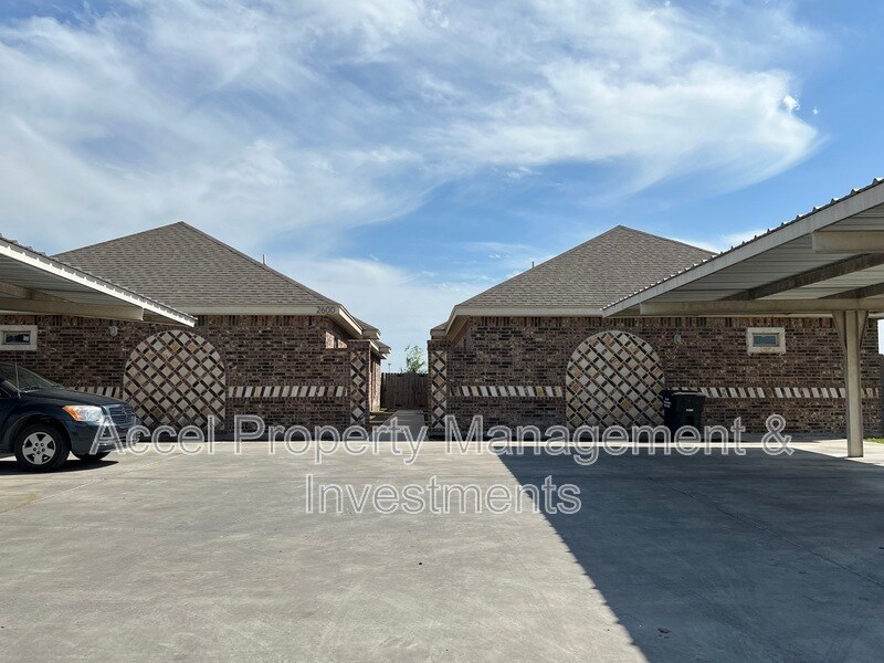 2600 E Garfield Ave in Mission, TX - Building Photo