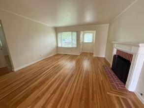 221 Ryder St in San Mateo, CA - Building Photo - Building Photo