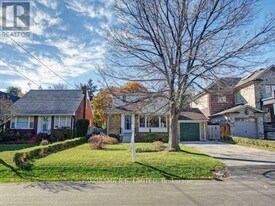 34 Agar Crescent in Toronto, ON - Building Photo
