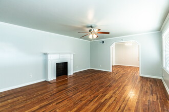2506 Kenosha Ave in Lubbock, TX - Foto de edificio - Building Photo