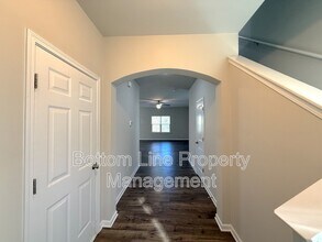 7703 E Lane Dr in Charlotte, NC - Building Photo - Building Photo