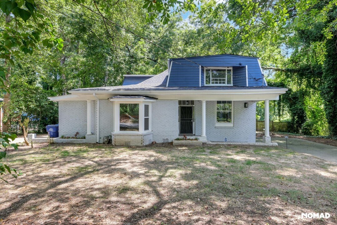 691 Church St NW in Atlanta, GA - Building Photo