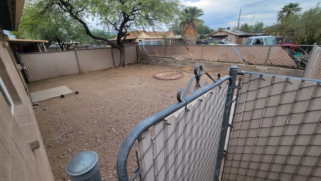 5636 E 26th St, Unit Unit 2 in Tucson, AZ - Building Photo - Building Photo